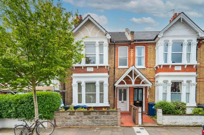 2 Bedroom Flat To Rent In Whellock Road, Chiswick, London, W4