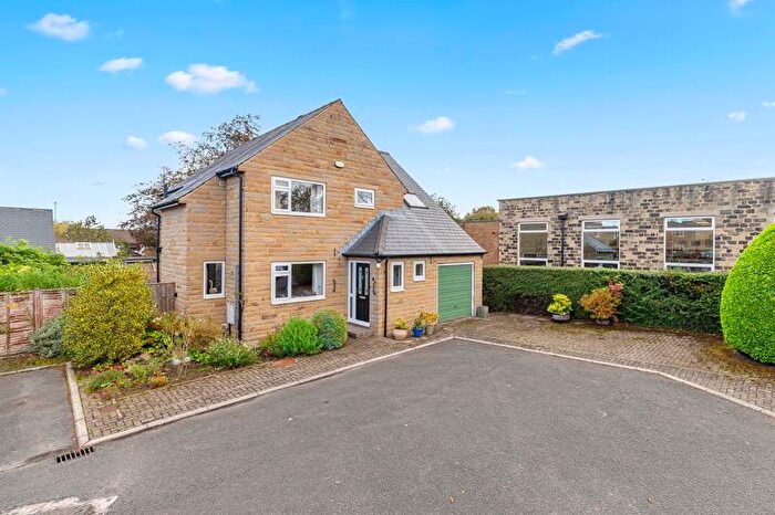 4 Bedroom Detached House For Sale In Ellicott Court, Ilkley, LS29
