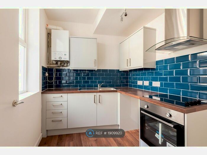 2 Bedroom Flat To Rent In Clifton Place, Margate, CT9