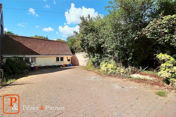 2 Bedroom Bungalow For Sale In Holly Lane, Belstead, Ipswich, Suffolk, IP8
