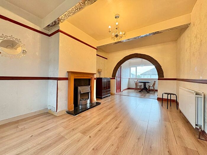 3 Bedroom Semi Detached House To Rent In Burley Wood Crescent, Burley, Leeds, LS4