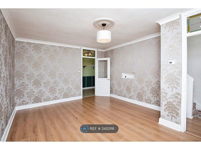 2 Bedroom Terraced House To Rent In Tinsley Close, Manchester, M40