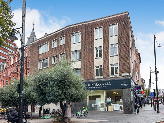 1 Bedroom Flat For Sale In Brixton Road, London, SW9