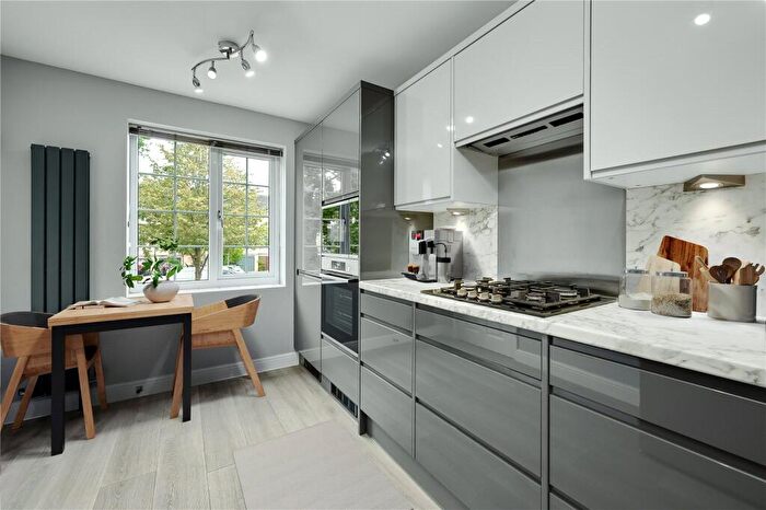 4 Bedroom Terraced House To Rent In Lynwood Road, Thames Ditton, Surrey, KT7