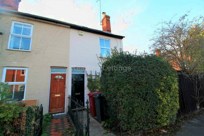 4 Bedroom End Of Terrace House To Rent In Cardigan Road, Reading, RG1