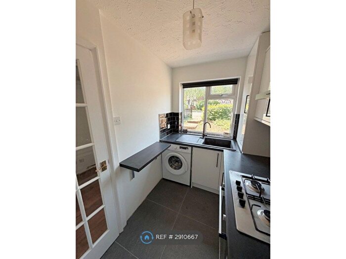 2 Bedroom Terraced House To Rent In Burnham Road, Dartford, DA1