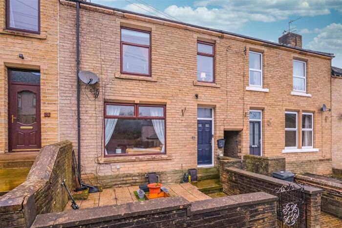 5 Bedroom Terraced House For Sale In Rayner Road, Brighouse, HD6