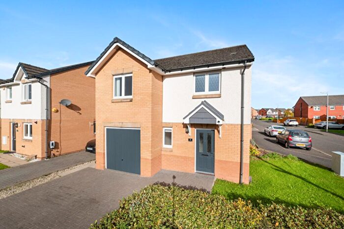 3 Bedroom Detached House To Rent In Ravenscliff Road, Motherwell, North Lanarkshire, ML1