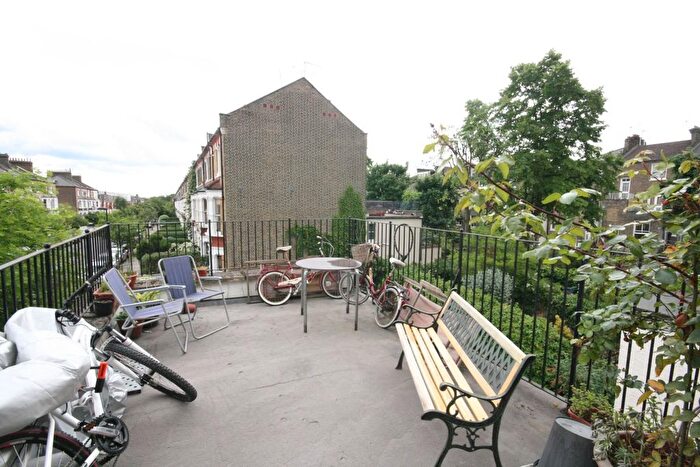 1 Bedroom Flat To Rent In Dalmeny Road, London, N7