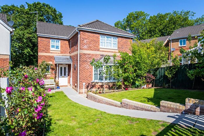 4 Bedroom Detached House For Sale In Clos Y Hebog, Thornhill, Cardiff, CF14