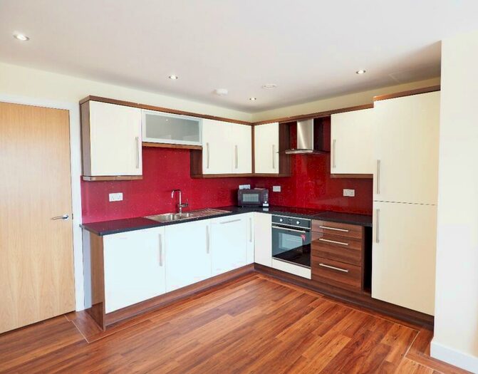 3 Bedroom Apartment To Rent In Devonshire Point, S1
