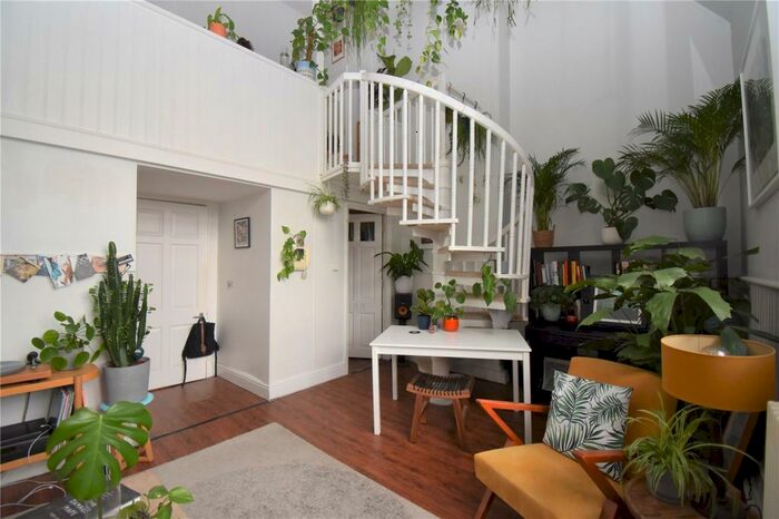 1 Bedroom Flat To Rent In Old School Court, Drapers Road, London, N17