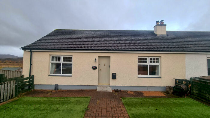 2 Bedroom Semi-Detached House For Sale In Station Cottages, Dalwhinnie, PH19