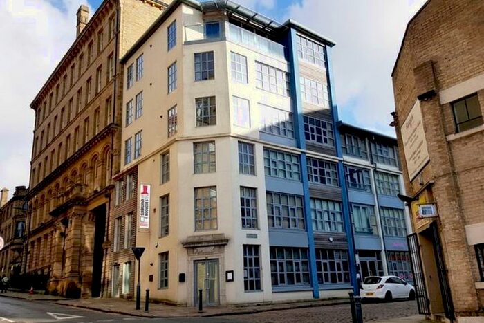 2 Bedroom Flat To Rent In Merchants Court, East Parade BD1