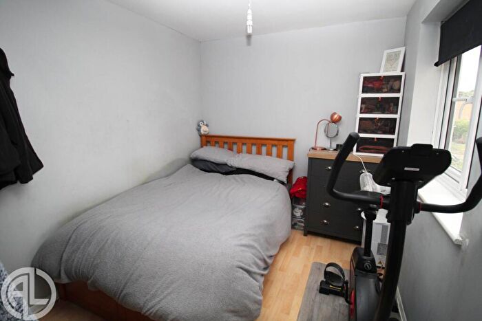 1 Bedroom Apartment For Sale In Chagny Close, Letchworth Garden City, SG6
