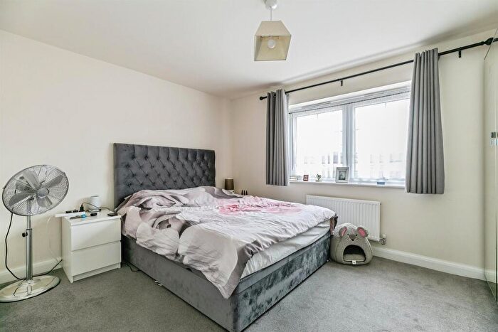 3 Bedroom Semi-Detached House For Sale In Gumcester Way, Godmanchester, Huntingdon, PE29