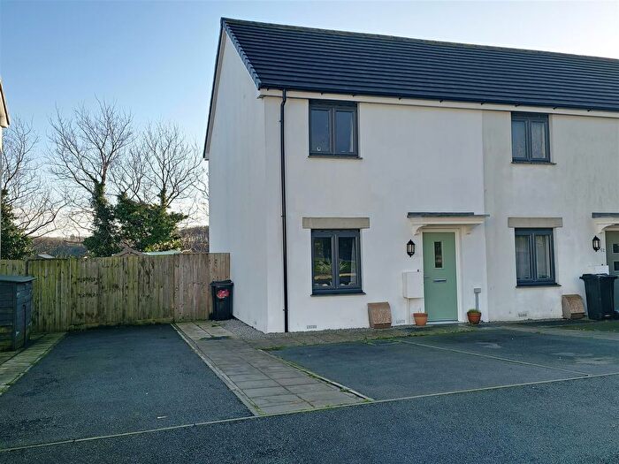2 Bedroom End Terrace House For Sale In Roundhouse Way, Helston, TR13