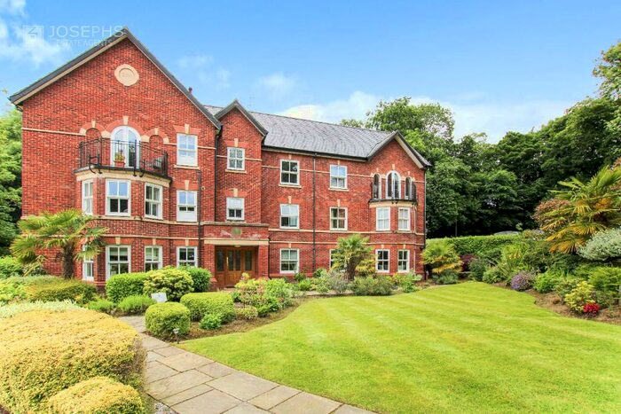 2 Bedroom Apartment To Rent In Clevelands Drive, Bolton, Greater Manchester, BL1