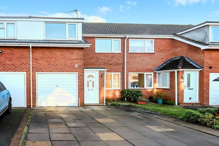 3 Bedroom Terraced House To Rent In Scampton Close, Wolverhampton, Staffordshire, WV6