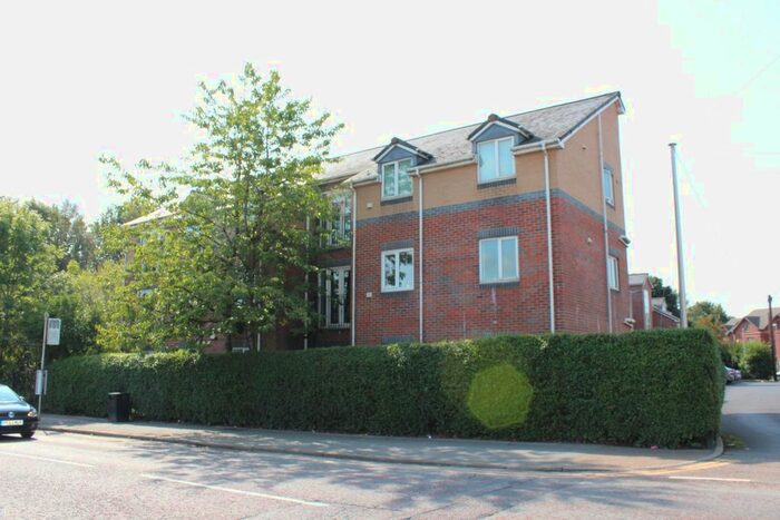 2 Bedroom Flat To Rent In Stanley Road, Worsley, Manchester, M28