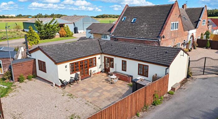 2 Bedroom Detached Bungalow To Rent In Hurworth Moor, Darlington, DL2