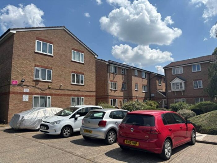 2 Bedroom Flat To Rent In Witham Court, Leyton, E10