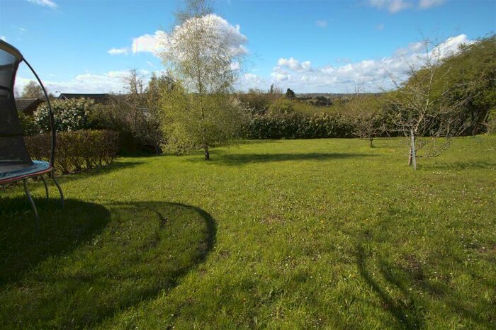4 Bedroom Detached Bungalow For Sale In Crays Hill, Billericay, CM11