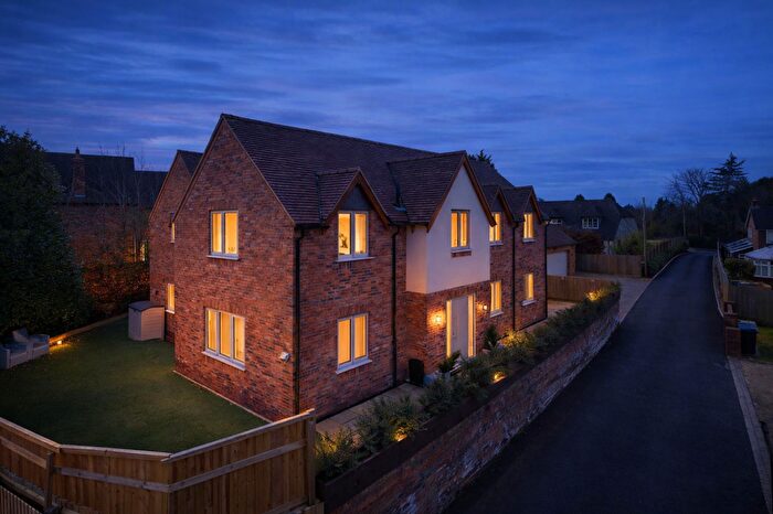 5 Bedroom Detached House For Sale In Two Acre Lane, Welford On Avon, CV37