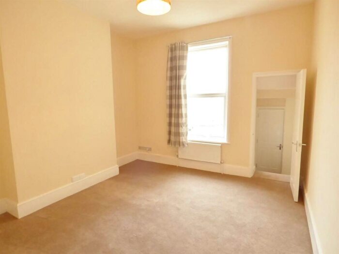 2 Bedroom Apartment To Rent In Norfolk Road, Littlehampton, BN17