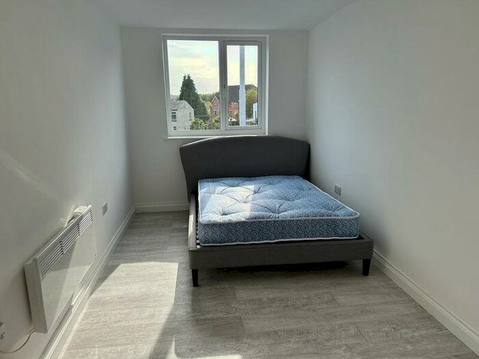 1 Bedroom Terraced House To Rent In St Georges Road, Bolton, BL1