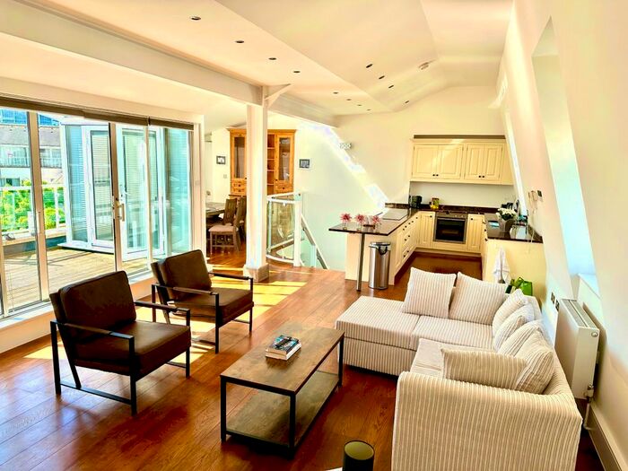 2 Bedroom Flat To Rent In Carlyle Court, Chelsea Harbour, London, SW10