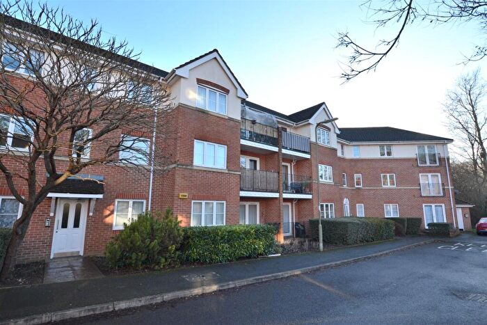 2 Bedroom Flat For Sale In Basingfield Close, Old Basing, RG24