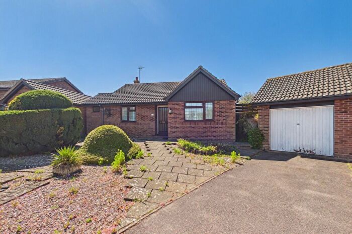 2 Bedroom Detached Bungalow For Sale In Dakings Drift, Halesworth, IP19