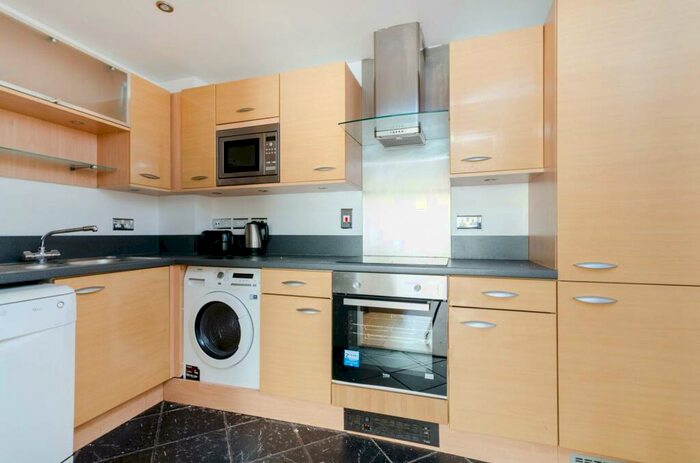 2 Bedroom Flat To Rent In Royal Quarter, Kingston, Kingston Upon Thames, KT2