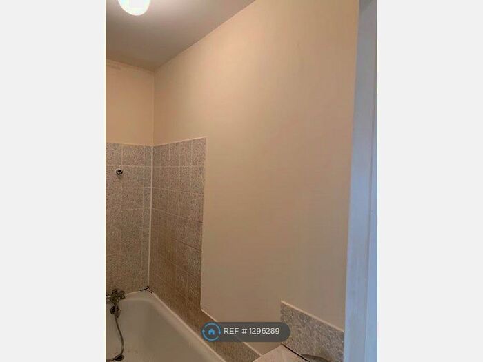 1 Bedroom Flat To Rent In Lewis Grove, London SE13