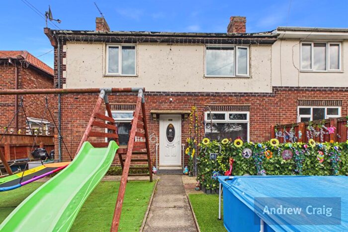 4 Bedroom Semi Detached House For Sale In York Road, Birtley, DH3