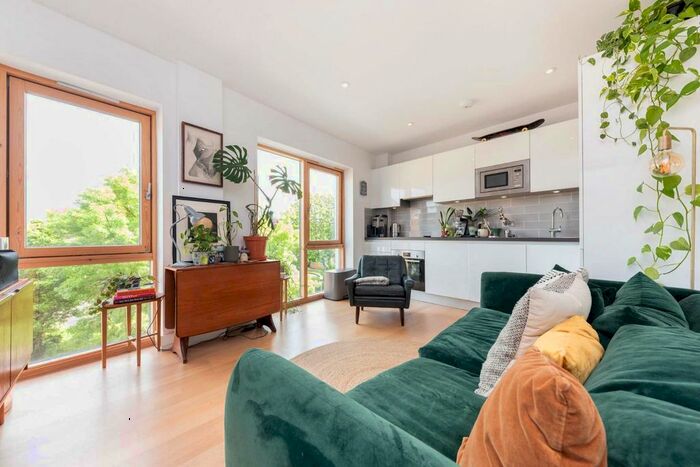 1 Bedroom Flat To Rent In Eastway, London, E9