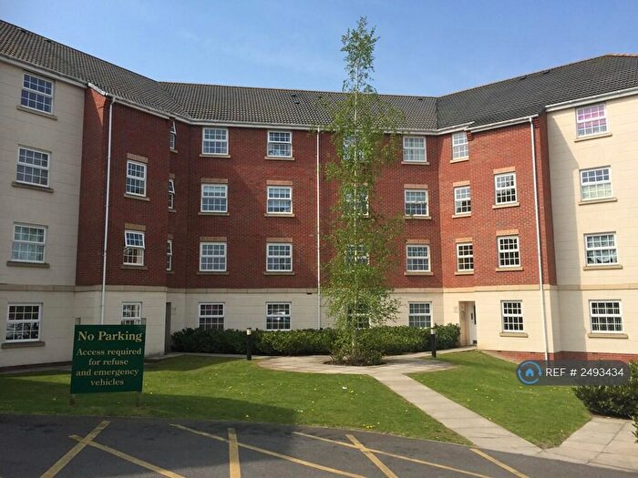 2 Bedroom Flat To Rent In Birkby Close, Leicester, LE5