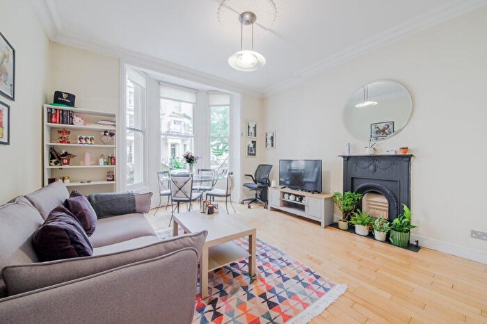 2 Bedroom Flat For Sale In Belgrave Gardens, St John's Wood, NW8