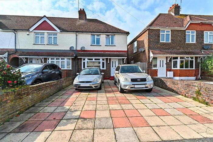 3 Bedroom End Of Terrace House For Sale In Queens Road, Eastbourne, BN23