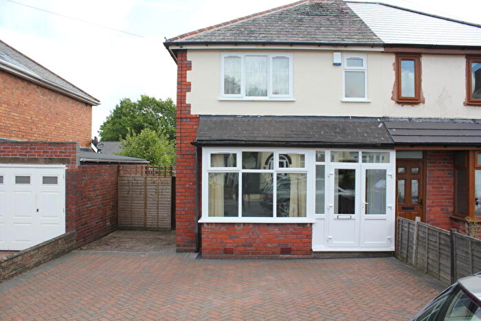 3 Bedroom Semi-Detached House To Rent In Claremont Road, Sedgley, DY3