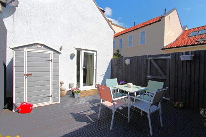 1 Bedroom Cottage For Sale In B Bath Road, Keynsham, Bristol, BS31