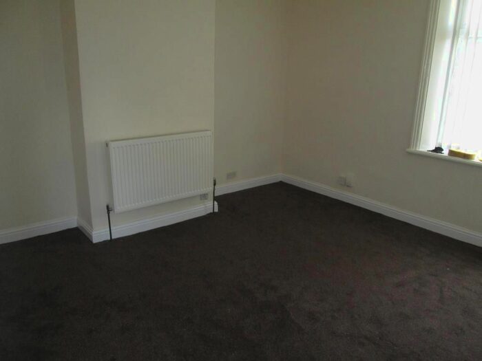 2 Bedroom Flat To Rent In Bivel Street, Burnley, BB12