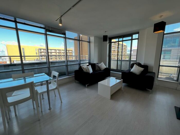 2 Bedroom Apartment To Rent In Manor Mills, Leeds, LS11