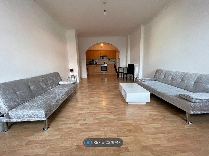 3 Bedroom Flat To Rent In Albert Road South, Southampton, SO14