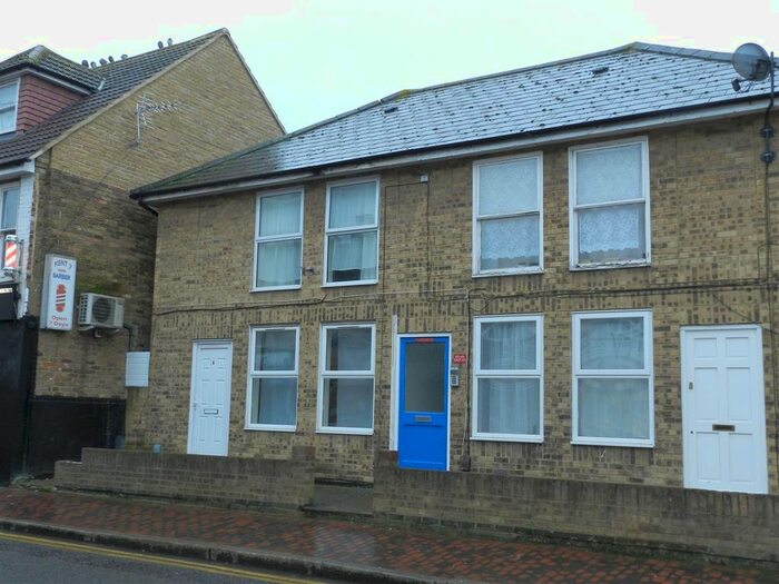 1 Bedroom Flat To Rent In East Street, Sittingbourne, ME10