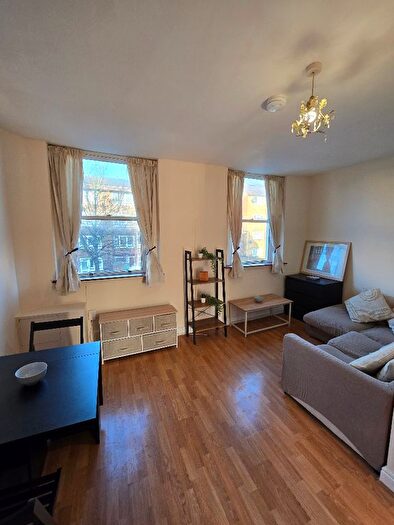 1 Bedroom Flat To Rent In Tollington Park, London, N4