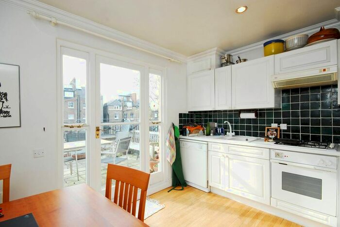 2 Bedroom Flat To Rent In Cranley Gardens, South Kensington, London, SW7