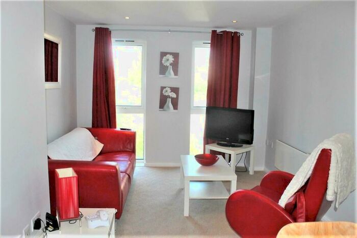 1 Bedroom Flat To Rent In Trinity One, East Street, Leeds, LS9