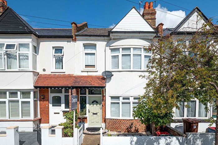 3 Bedroom Terraced House For Sale In Hartham Road, Isleworth, TW7